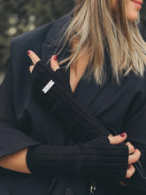 Charger l'image dans la galerie, MARGAUX LONNBERG Mitaines Lisa Noir