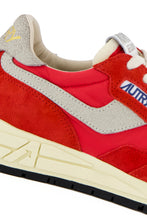 Charger l'image dans la galerie, AUTRY Baskets Reelwind Nylon et Daim Rouge