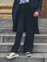 Charger l'image dans la galerie, MARGAUX LONNBERG Pantalon Gerry Navy Stripes