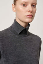 Charger l'image dans la galerie, BIRGITTE HERSKIND Pull Perry Gris