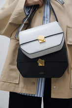 Charger l'image dans la galerie, CLOSED Petit Sac en Cuir Blanc