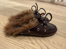 Charger l'image dans la galerie, POSA Boat Loafer Mule Hairfy Fur - Burgundy