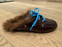 Charger l'image dans la galerie, POSA Boat Loafer Mule Hairfy Fur - Burgundy