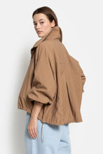 Charger l'image dans la galerie, AME Veste Onana Beige - détail zip