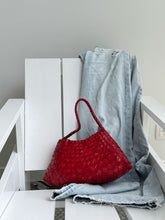 Charger l'image dans la galerie, DRAGON DIFFUSION Sac en Cuir Rosanna Red