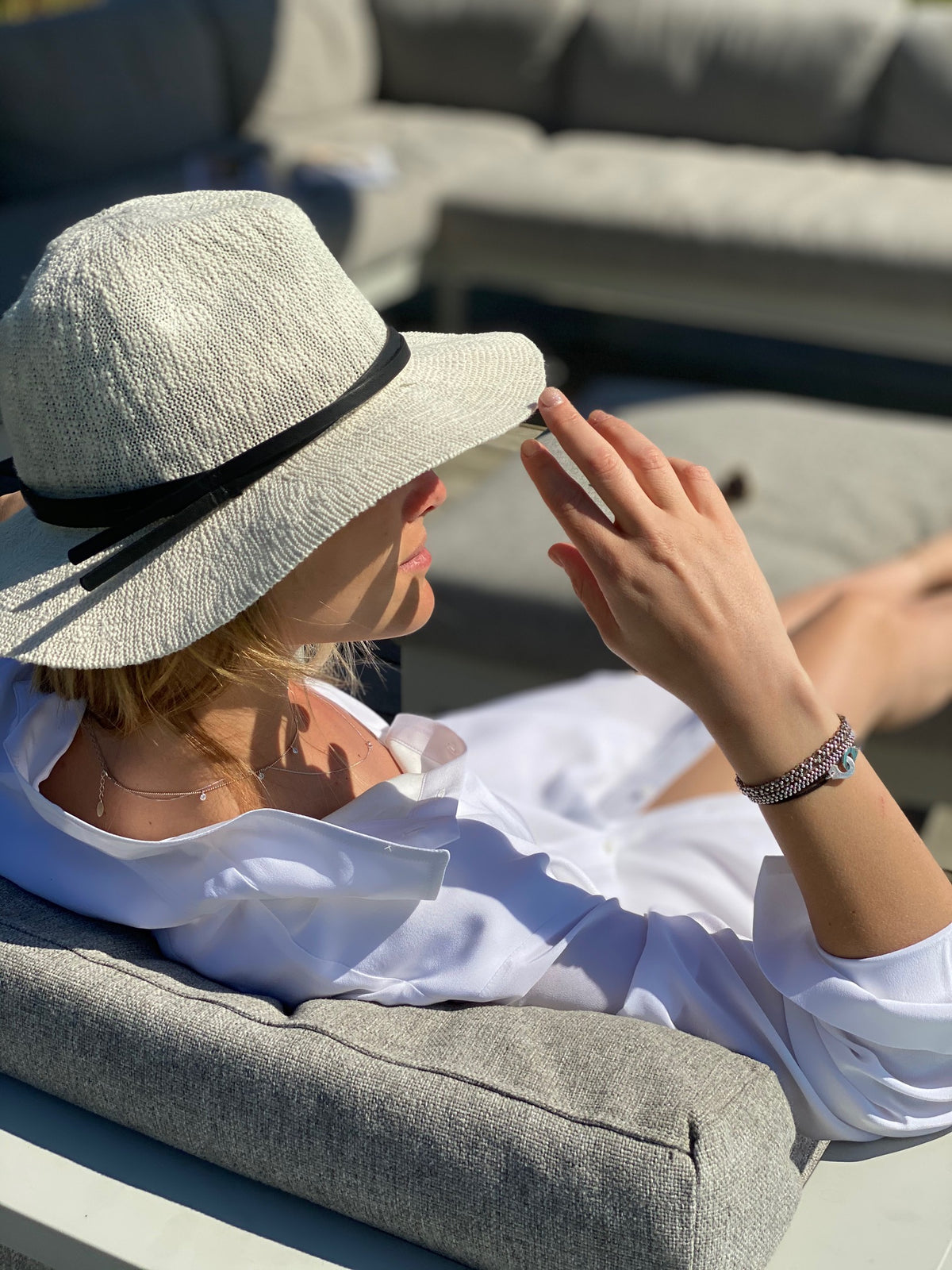 Chapeaux