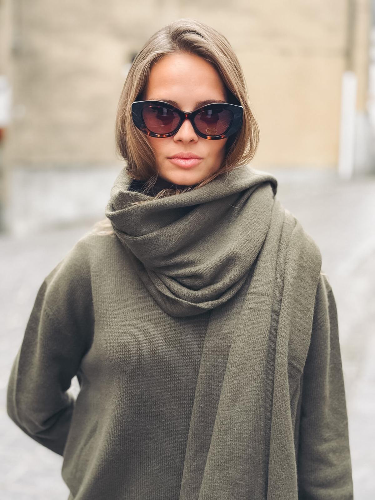 WHITE+WARREN Echarpe en Cachemire Olive