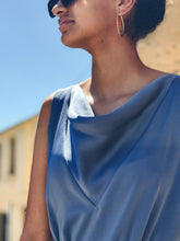Charger l'image dans la galerie, MaxMara Combinaison Donata Bleu Nuit en Satin Léger(
