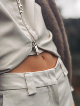 Charger l&#39;image dans la galerie, MaxMara Veste en Soie Beige
