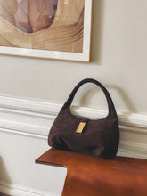 Charger l'image dans la galerie, MOULIEBRE Sac M Bag en Daim
