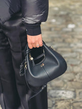Charger l&#39;image dans la galerie, GANNI Mini Sac Hobo Noir

