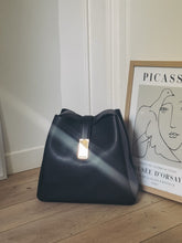 Charger l'image dans la galerie, MOULIEBRE Sac Teresa Large en Cuir Noir
