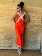 Charger l'image dans la galerie, Forte_Forte Robe avec Incrustations de Dentelle Rouge
