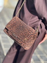 Charger l&#39;image dans la galerie, JEROME DREYFUSS SAC Lulu L Cuir Suédé Imprimé Léopard Kaki
