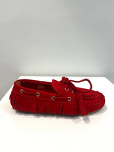 Charger l'image dans la galerie, POSA Boat Loafer Native Suede Ferrari

