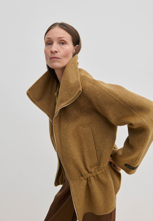 BIRGITTE HERSKIND Veste en laine Oscar camel, vue de face