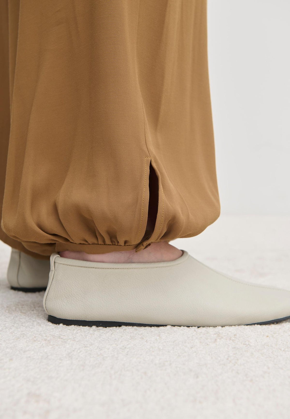 BIRGITTE HERSKIND Pantalon Nya sépia, détail