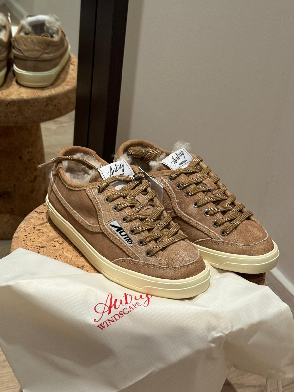 AUTRY Baskets Windscape Shearling Écru