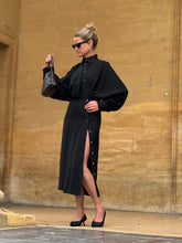 Charger l&#39;image dans la galerie, MaxMara Robe Chemise Asymétrique Noir

