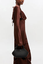 Charger l'image dans la galerie, GANNI Bou Bag Small Grained - Black model
