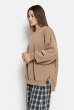 Charger l'image dans la galerie, AME Sweat Oversize Ulla | Vintage Camel
