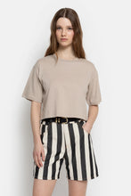 Charger l'image dans la galerie, AME  Moi T-Shirt | Light Taupe
