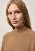 Charger l'image dans la galerie, BIRGITTE HERSKIND Camille Knit Cape
