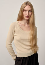 Charger l'image dans la galerie, BIRGITTE HERSKIND Delphine Knit LS Blouse
