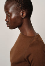 Charger l'image dans la galerie, BIRGITTE HERSKIND Emanuelle Cashmere Knit Top
