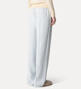FORTE_FORTE Pantalon Baggy en Satin Bleu Ciel