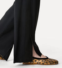 Charger l&#39;image dans la galerie, Forte_Forte Pantalon Palazzo en Satin Noir
