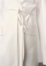 Charger l'image dans la galerie, HERSKIND Inidiana Overside Blazer White
