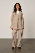 Charger l&#39;image dans la galerie, BIRGITTE HERSKIND Blazer Clarissa Sable
