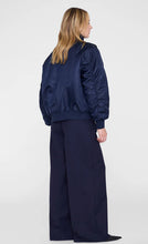 Charger l'image dans la galerie, ANINE BING Bomber Léon Bleu Marine

