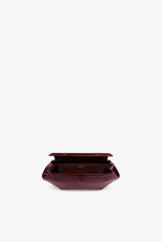 Charger l'image dans la galerie, GANNI Sac Bou East/West Deep Shine Burgundy – vue 3
