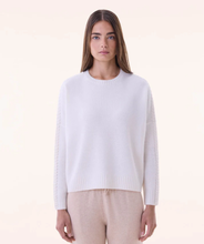 Charger l&#39;image dans la galerie, KUJTEN Pull en Cachemire Amea Blanc

