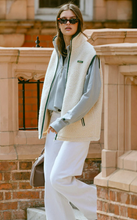 Charger l&#39;image dans la galerie, MERCER Wool Bodywarmer Off White
