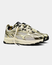 Charger l&#39;image dans la galerie, MERCER Baskets Re-Run Cracked Gold
