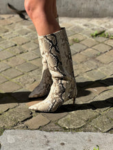 Charger l&#39;image dans la galerie, IRO Bottes Davyn Python
