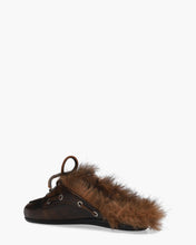 Charger l'image dans la galerie, POSA Boat Loafer Mule Hairfy Fur - Burgundy

