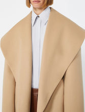 Charger l'image dans la galerie, SPORTMAX Veste en Double de Pure Laine Poil de Chameau
