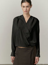 Charger l'image dans la galerie, BIRGITTE HERSKIND Sisi Silk Hooded Blouse - Black
