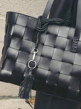 Charger l&#39;image dans la galerie, DRAGON DIFFUSION Sac en Cuir Japan Tote Black
