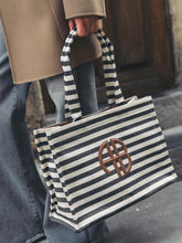 Charger l&#39;image dans la galerie, ANINE BING Lara Tote
