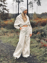 Charger l&#39;image dans la galerie, MaxMara Veste en Soie Beige
