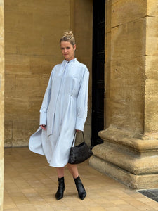 MaxMara Robe Chemise avec Écharpe Ciel