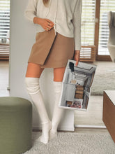 Charger l&#39;image dans la galerie, KUJTEN Chaussettes Blanches XXL
