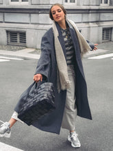 Charger l&#39;image dans la galerie, DRAGON DIFFUSION Sac en Cuir Japan Tote Black
