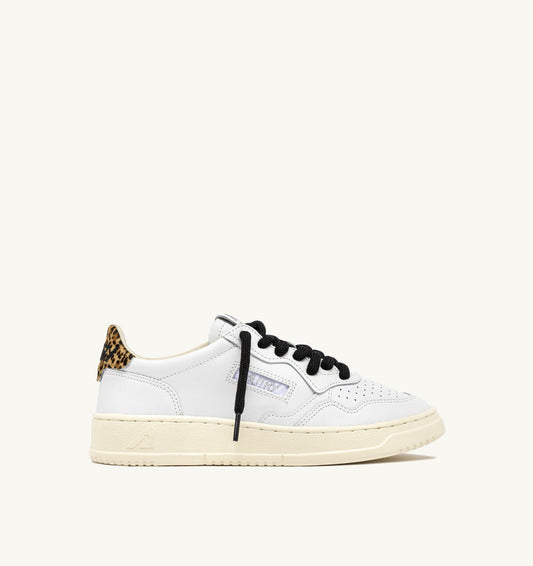 AUTRY Medalist Low White Leopard - front