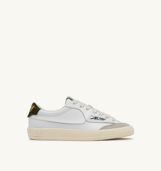 AUTRY Baskets Windscape Low en cuir blanc et military, vue de profil